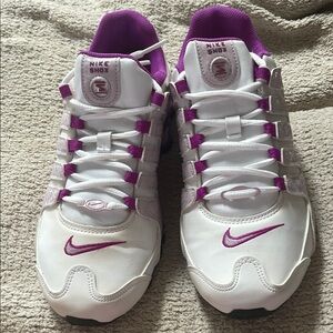 Woman’s Nike Shox